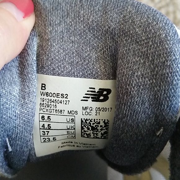 New Balance 600 running shoes - Picture 7 of 10